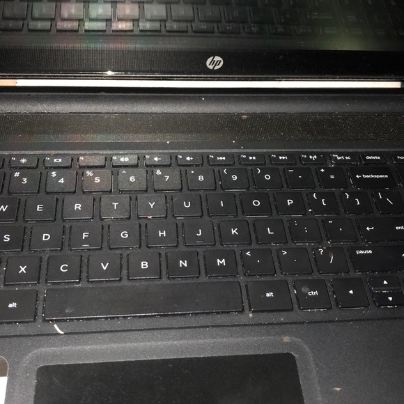 HP LAPTOP - Picture 2 of 3